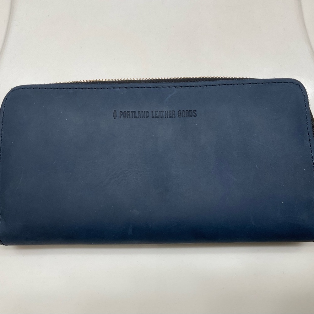 Portland Leather Goods Wallet in Deepwater (Navy)